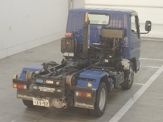 MITSUBISHI CANTER 2023