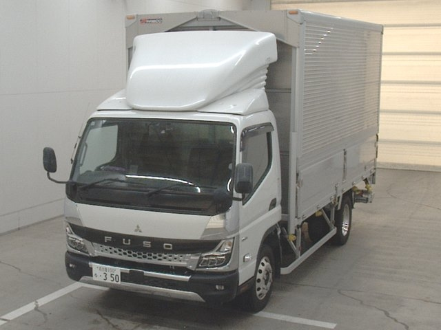 MITSUBISHI CANTER 2023