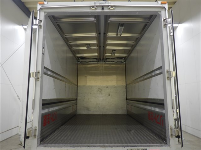 MITSUBISHI CANTER 2023