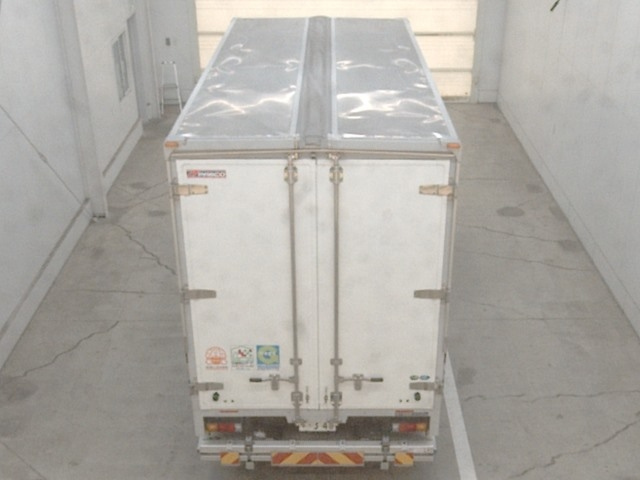 MITSUBISHI CANTER 2023