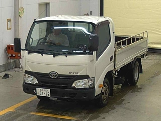 TOYOTA DYNA 2016