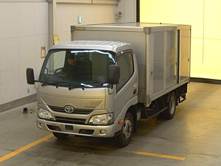 TOYOTA DYNA 2017