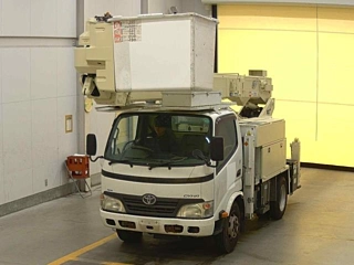 TOYOTA DYNA 2010