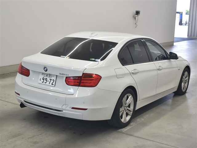 BMW 3 SERIES 2012