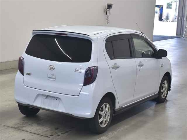 DAIHATSU MIRA E S 2012
