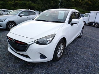 MAZDA DEMIO 2016