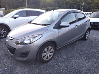 MAZDA DEMIO 2013