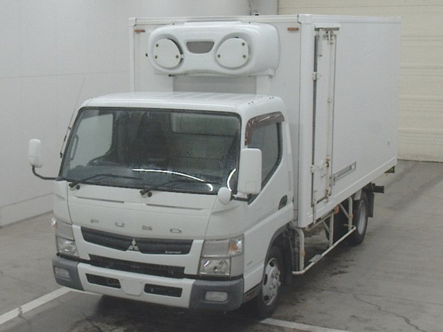 MITSUBISHI CANTER 2014