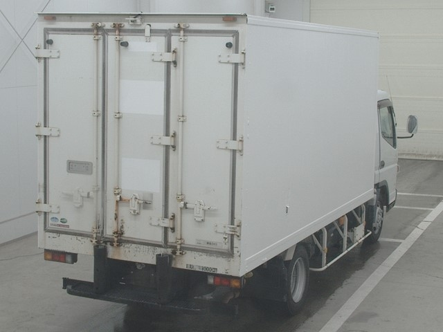 MITSUBISHI CANTER 2014