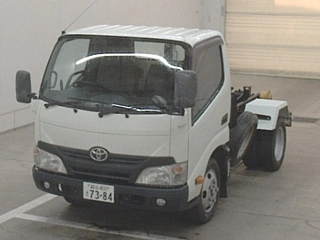 TOYOTA DYNA 2013