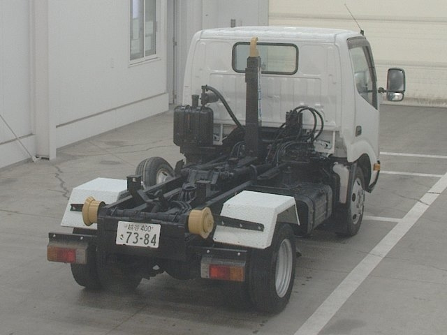 TOYOTA DYNA 2013