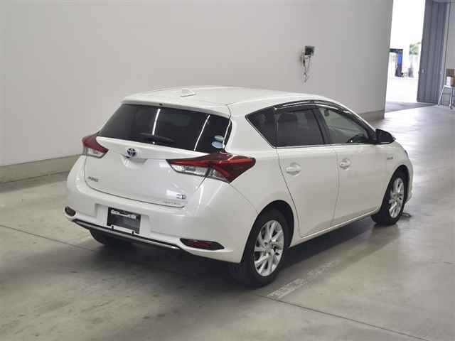 TOYOTA AURIS 2017