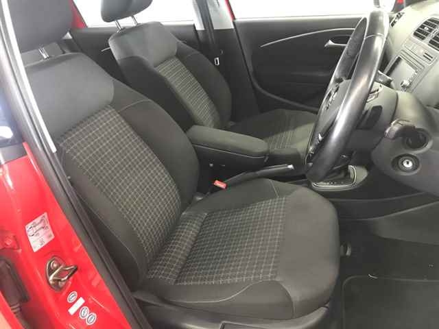 VOLKSWAGEN POLO 2014