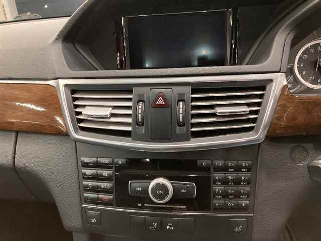 MERCEDES BENZ E CLASS 2011