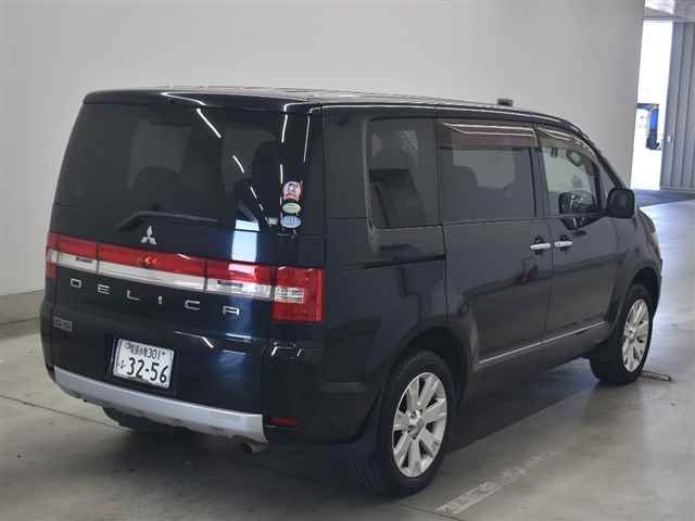 MITSUBISHI DELICA D5 2009