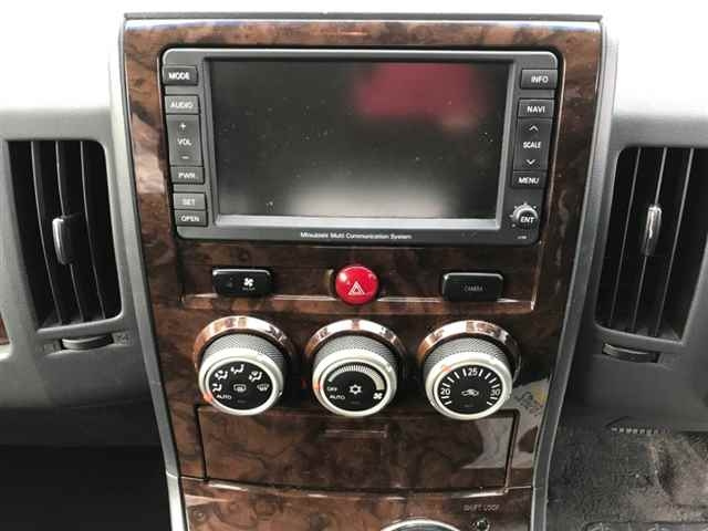 MITSUBISHI DELICA D5 2009