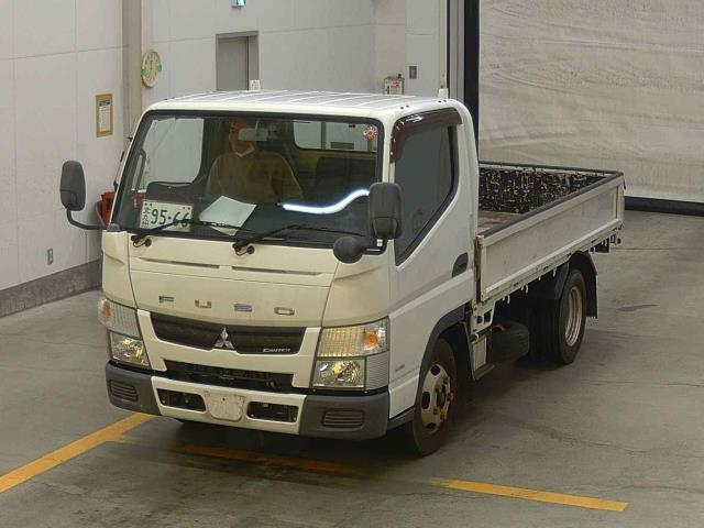 MITSUBISHI CANTER 2016