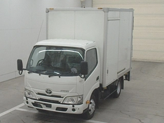 TOYOTA DYNA 2020