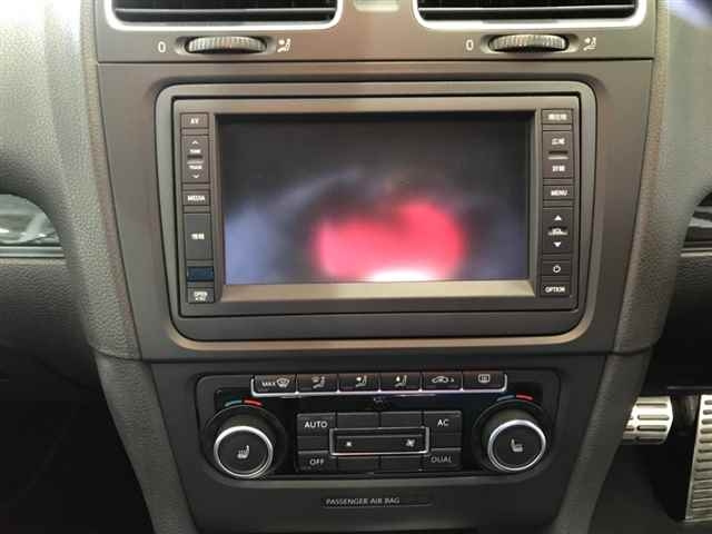 VOLKSWAGEN GOLF CABRIOLET 2012