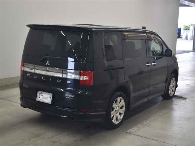 MITSUBISHI DELICA D5 2008