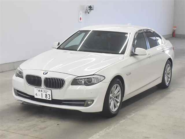 BMW 5 SERIES 2013