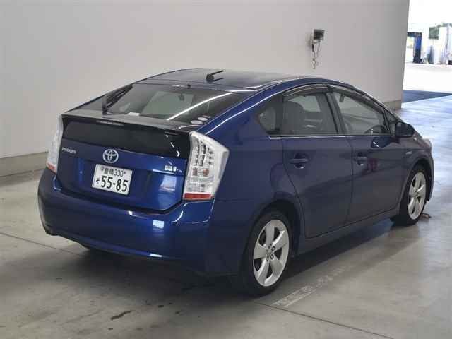 TOYOTA PRIUS 2011