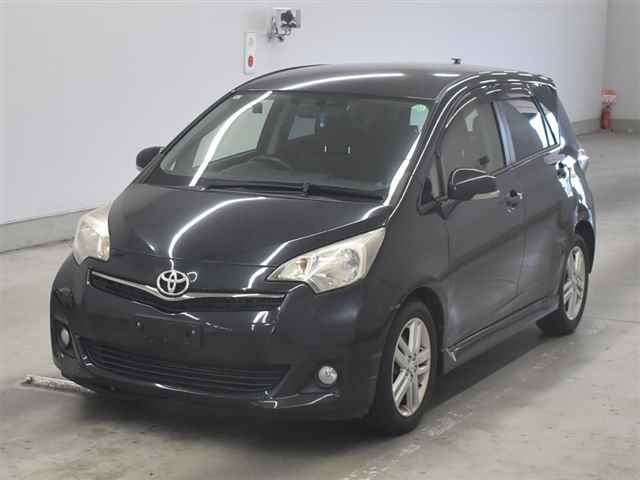 TOYOTA RACTIS 2013