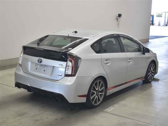 TOYOTA PRIUS 2012