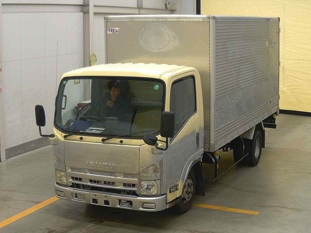 ISUZU ELF 2012
