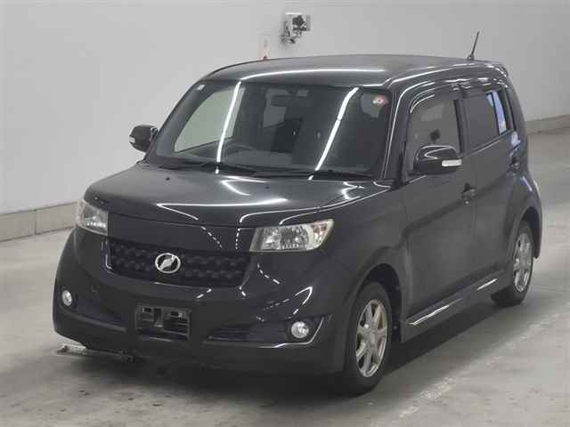 TOYOTA BB 2012