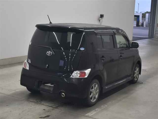 TOYOTA BB 2012