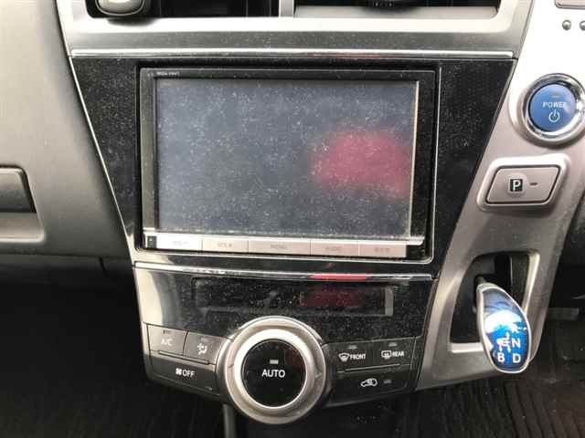 TOYOTA PRIUS ALPHA 2014