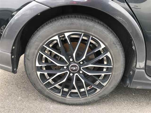 TOYOTA PRIUS ALPHA 2014