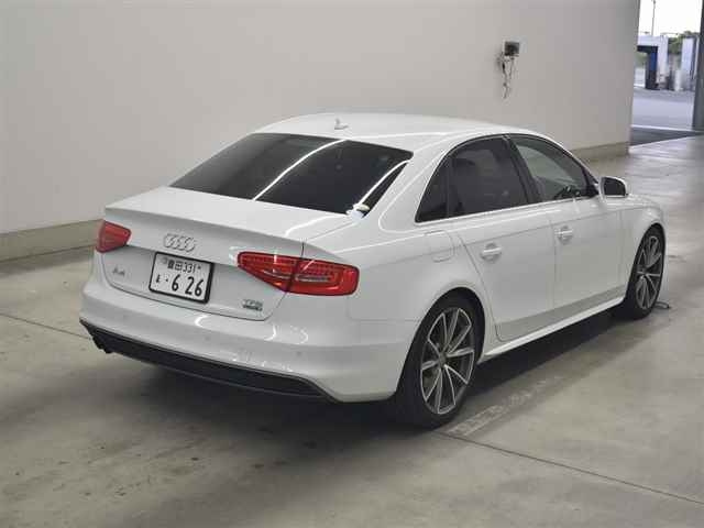 AUDI A4 2015