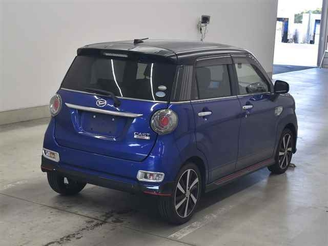 DAIHATSU CAST 2017