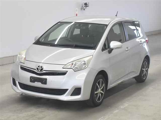 TOYOTA RACTIS 2013