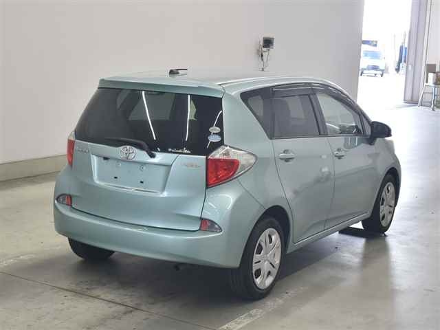 TOYOTA RACTIS 2011