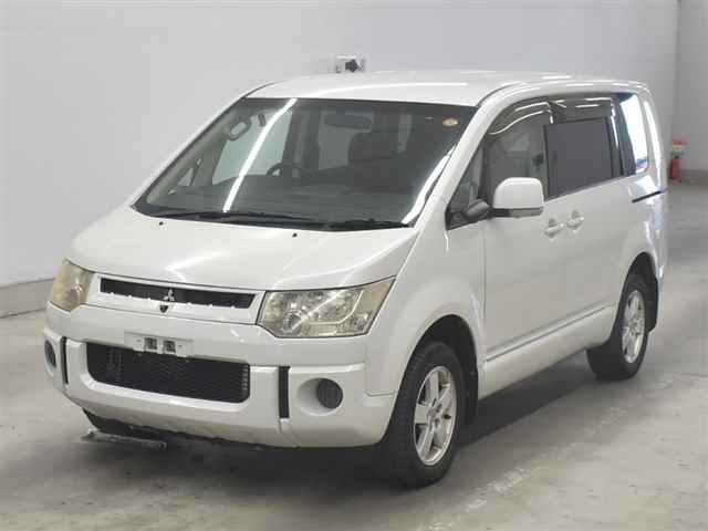 MITSUBISHI DELICA D5 2008