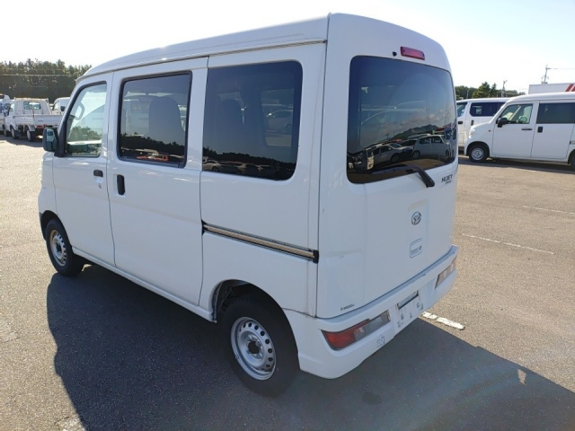 DAIHATSU HIJET VAN 2020