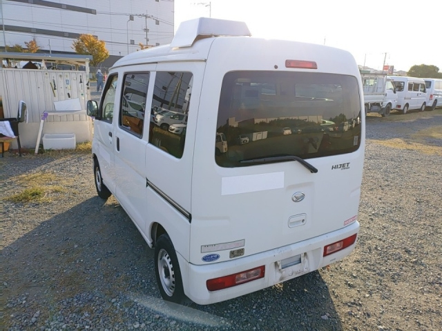 DAIHATSU HIJET VAN 2015