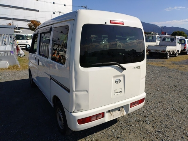 DAIHATSU HIJET VAN 2017