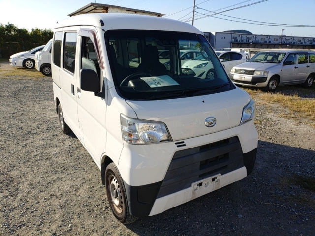 DAIHATSU HIJET VAN 2019