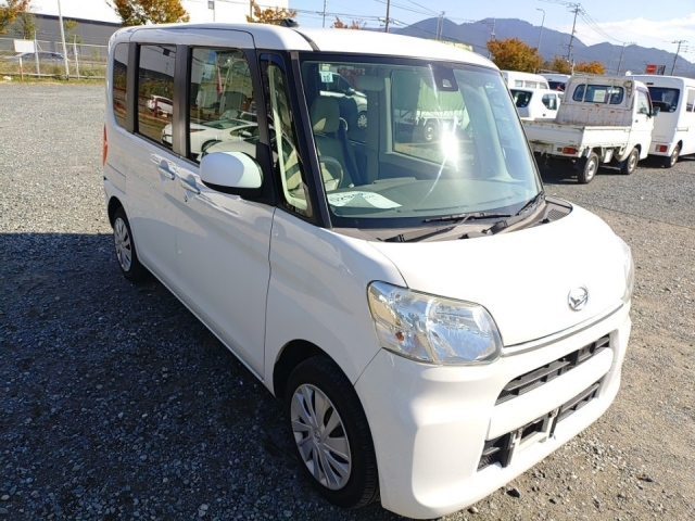 DAIHATSU TANTO 2015