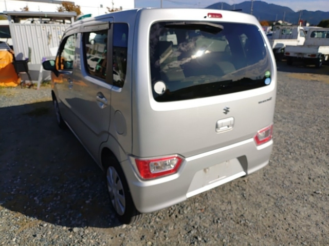 SUZUKI WAGON R 2019