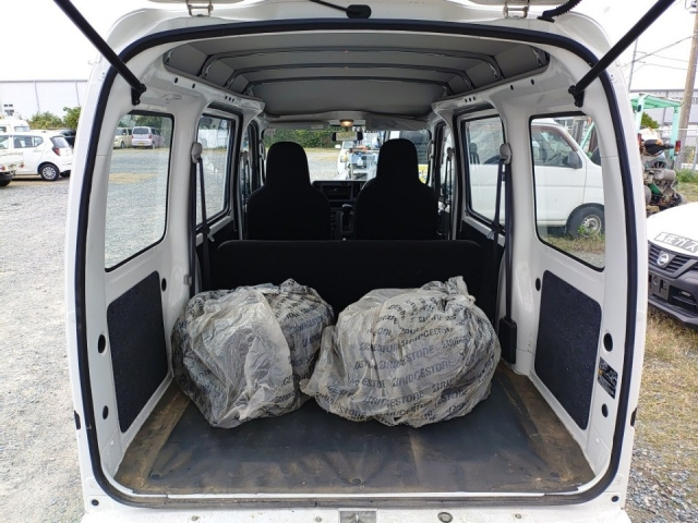 DAIHATSU HIJET VAN 2018