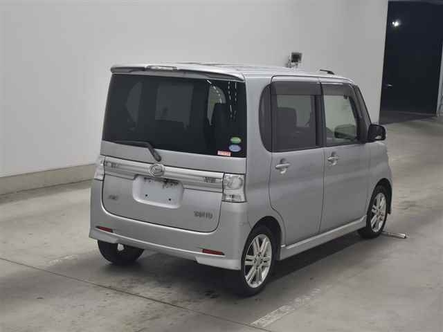 DAIHATSU TANTO 2013