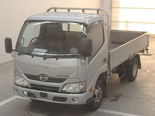 HINO DUTRO 2016
