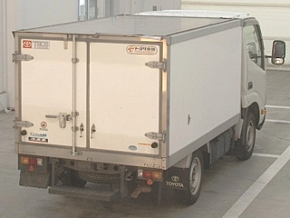 TOYOTA DYNA 2020