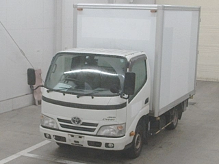 TOYOTA DYNA 2012