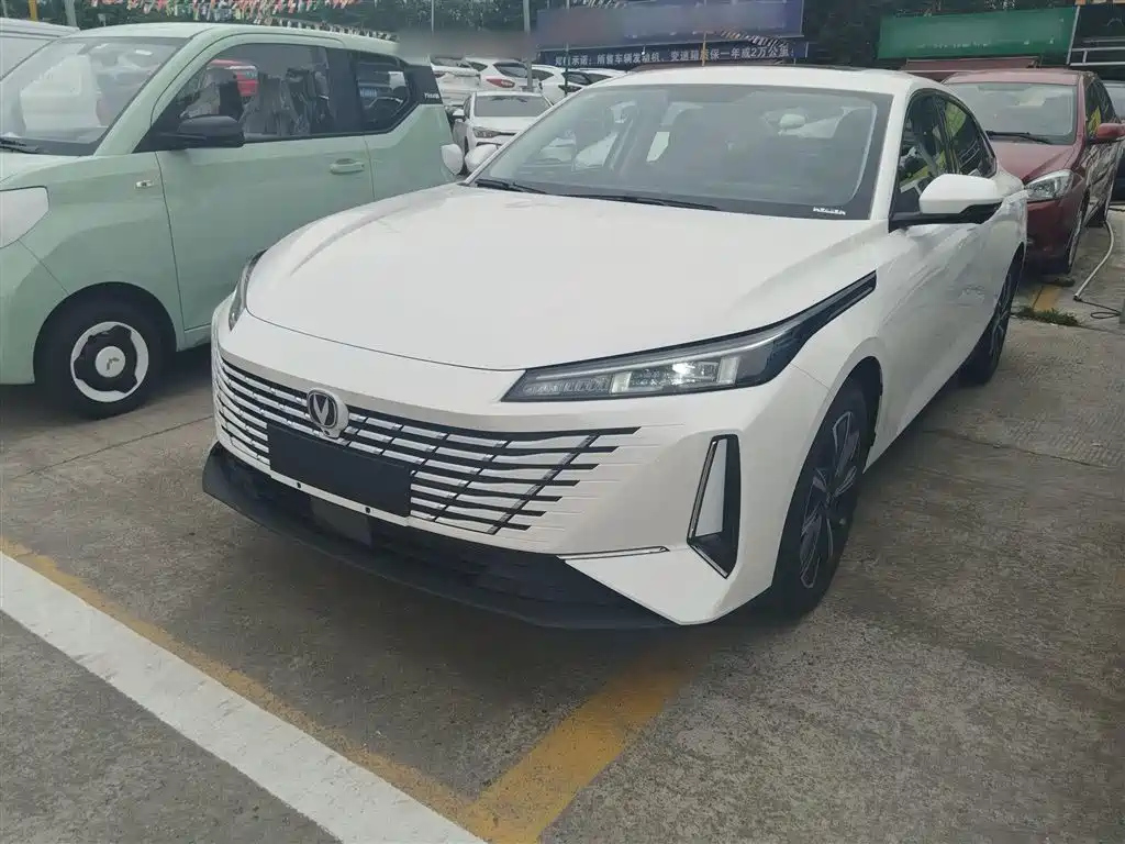 CHANGAN EADO 2024